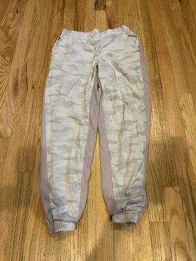 Athleta Light Mauve Camo Joggers with Mauve Side Panels